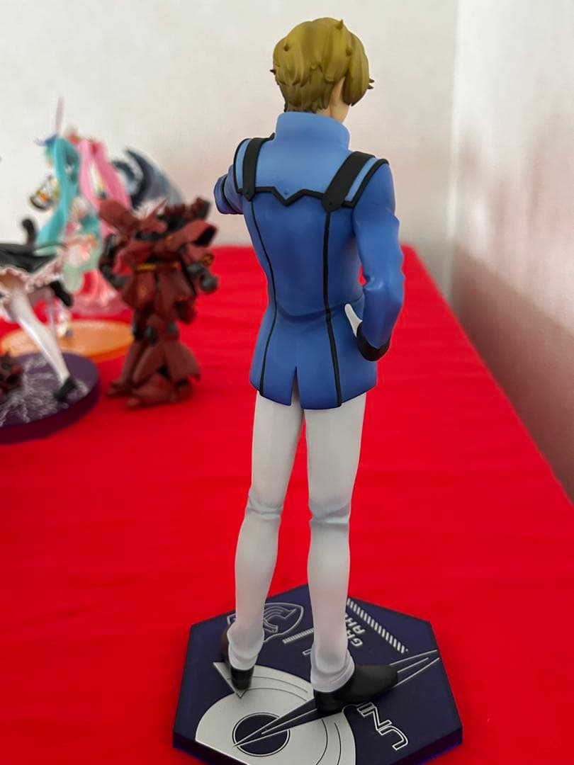 グラハムエーカー フィギュア