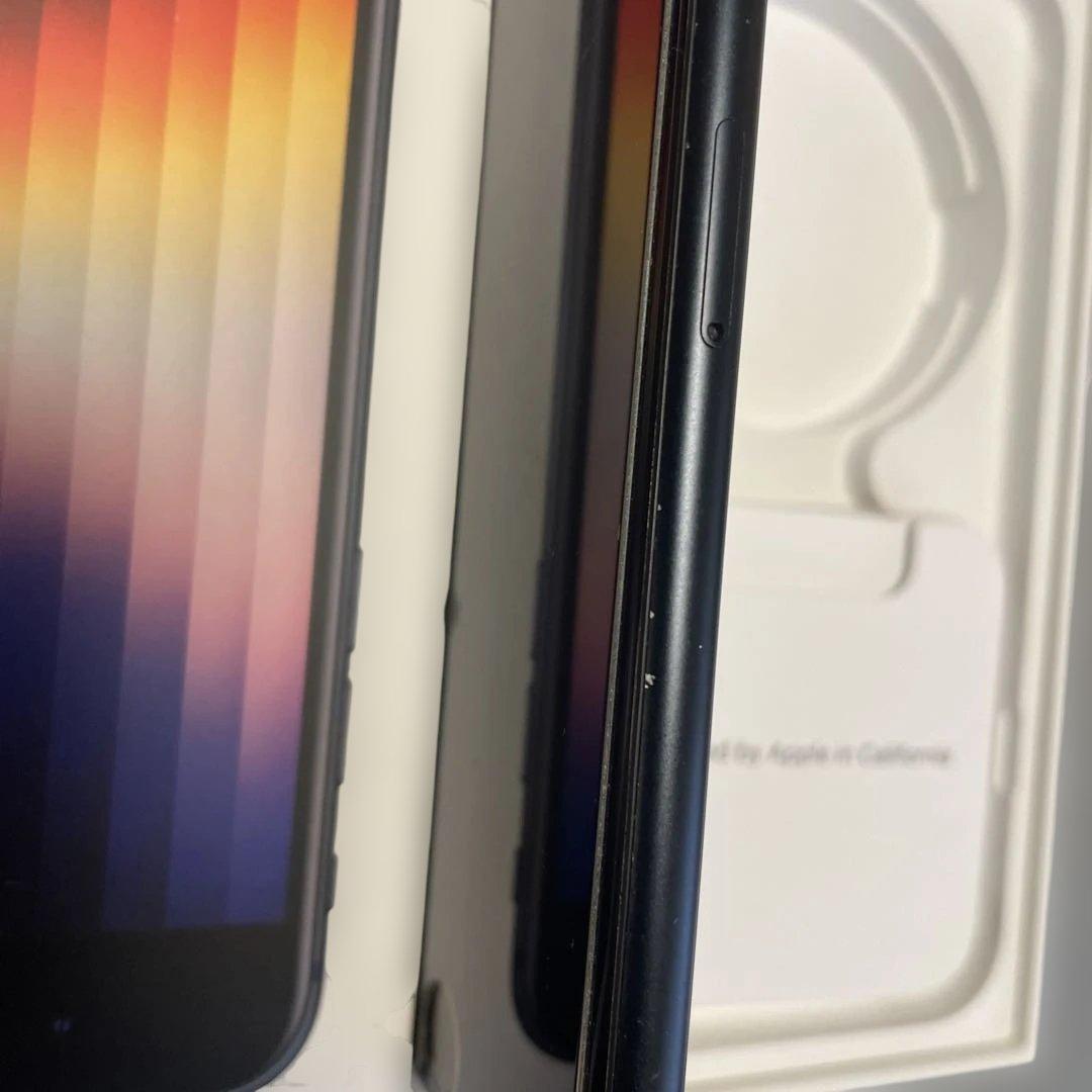 iPhone SE 第3世代　黒　iPhone se