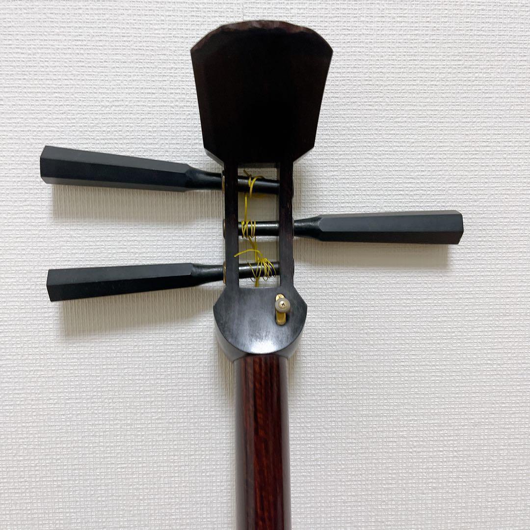 津軽三味線 太棹 東さわり 金細 二枚溝 紅木 子持ち綾杉胴