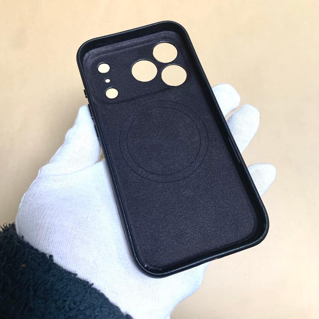 iPhone17Pro用シリコンレザーケース トリニティ NUNO ブラック