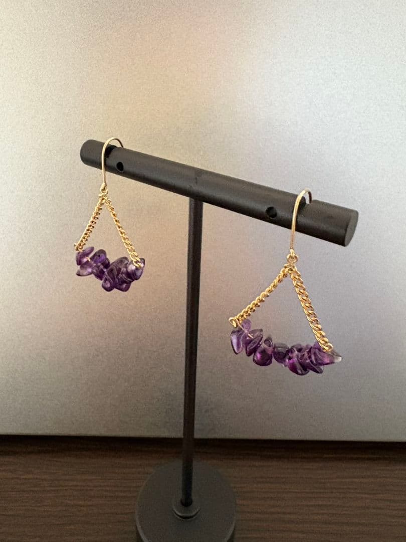 K18アメジストピアス