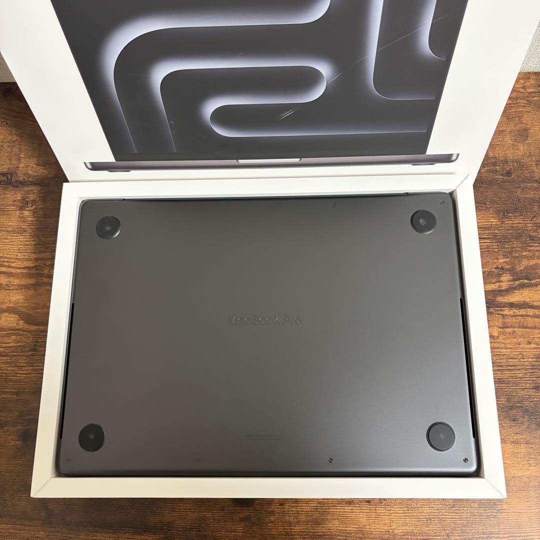 MacBook Pro 14インチ 2024 M4 メモリ24GB SSD1TB