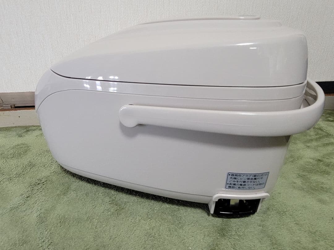 TIGER 炊飯器 JBH-A100　1.0L　5.5合炊き　★未使用★　新生活