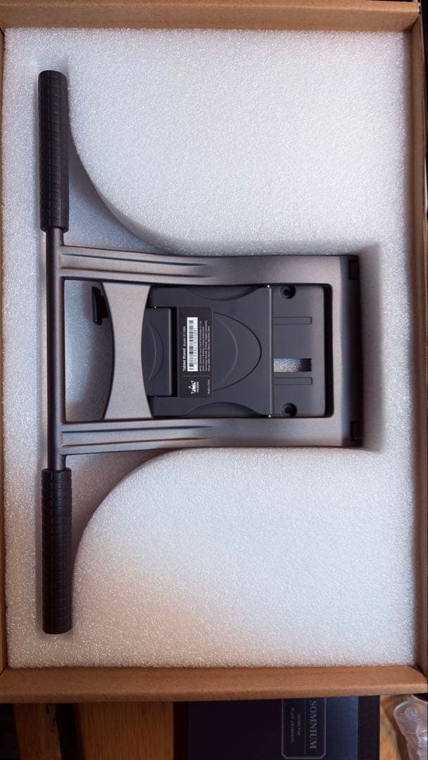 「ほぼ未使用」スタンド付属‼️液タブHUION Kamvas Pro 19