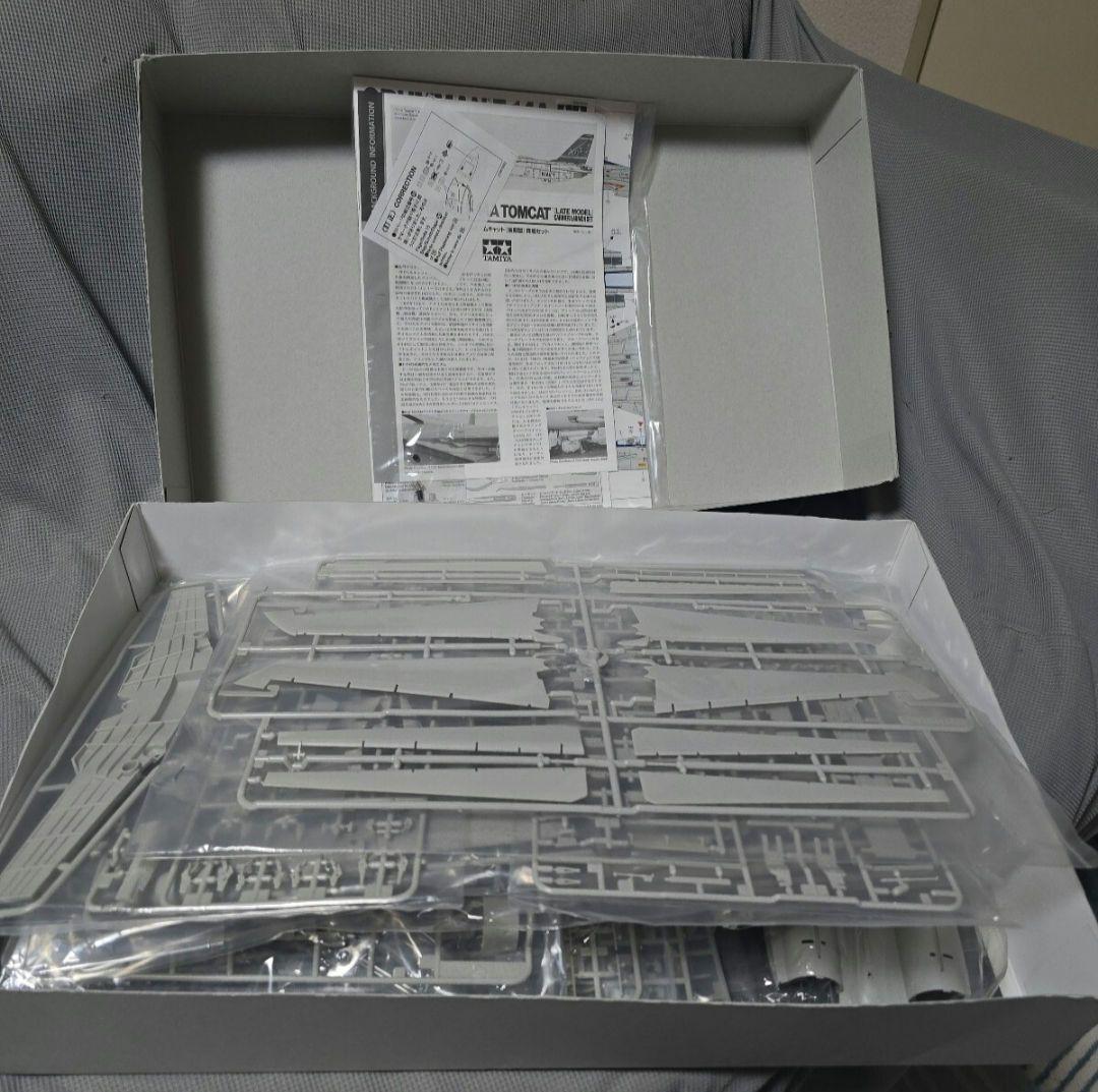 タミヤ製 グラマン F-14A トムキャット（ 後期型 ）発艦セット
