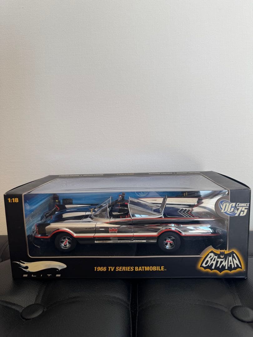 限定3000台　MATTEL 1/18 エリート バットモービル シルバーメッキ