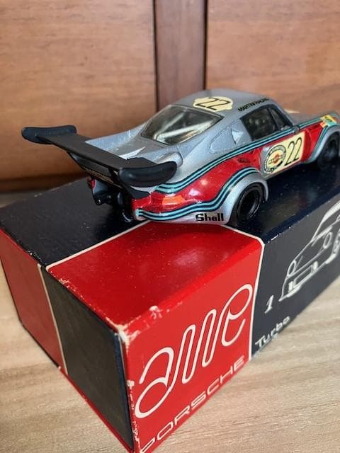 AMR ポルシェ　ターボ　シリアルナンバー　３２