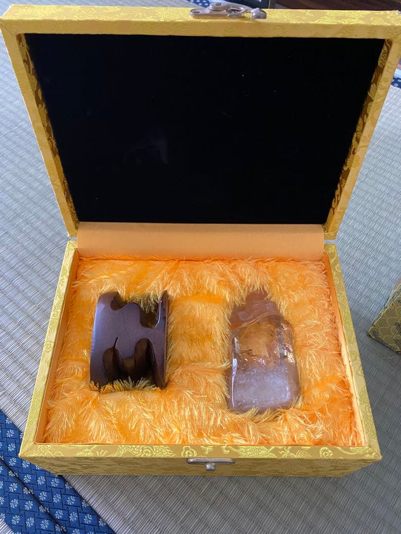 シトリン 水晶　貔貅(ヒキュウ) 虹有り 金運、開運 画像追加