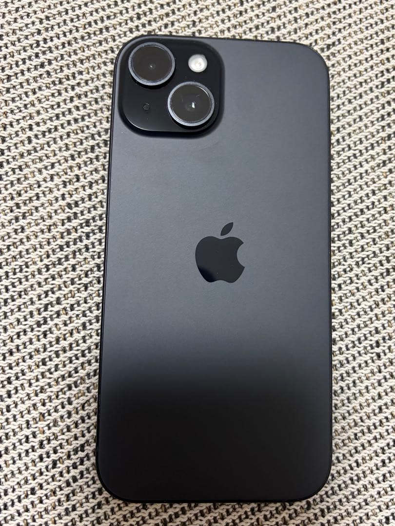 iPhone 15 256GB 本体