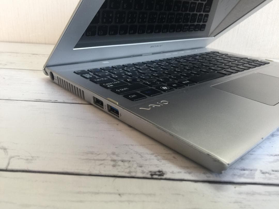 SONY SVT111A11N 11.6型/ 軽量・薄型/Office/Win