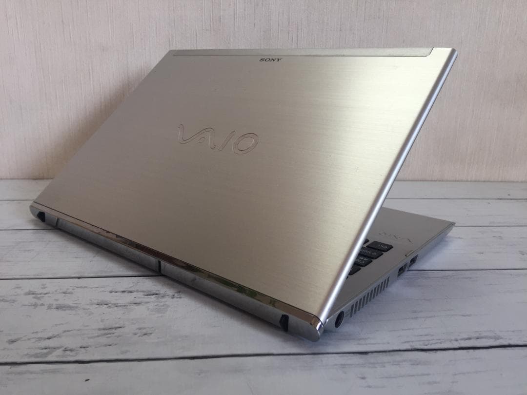 SONY SVT111A11N 11.6型/ 軽量・薄型/Office/Win