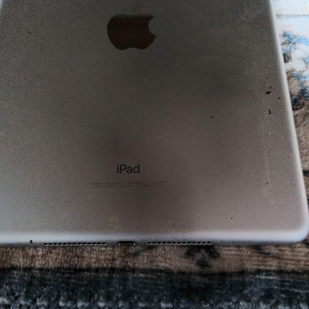 Apple iPad (第5世代) 32GB