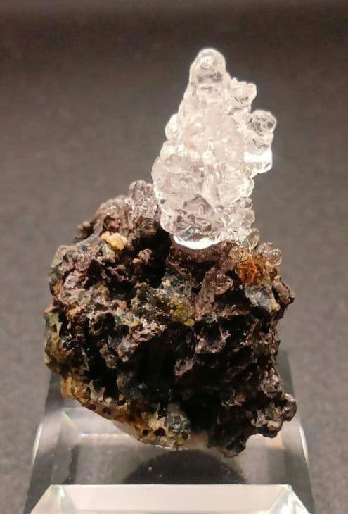 鉱物標本　ハイアライトオパール　ハンガリー産　蛍光