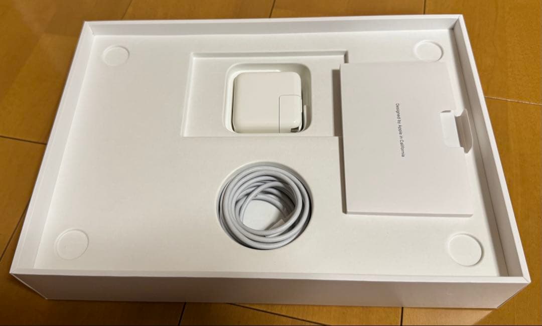 MacBook本体 Apple MacBook Air M1 2020 8GB 512GB
