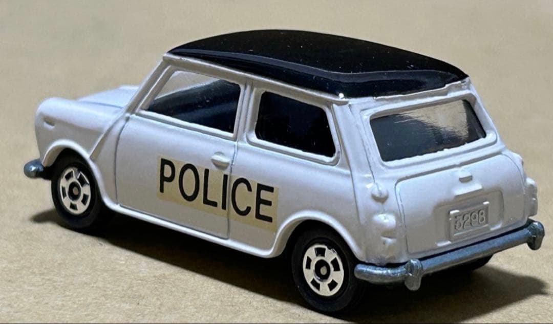 トミカ ミニクーパー トラフィック特注 ポリスカー②