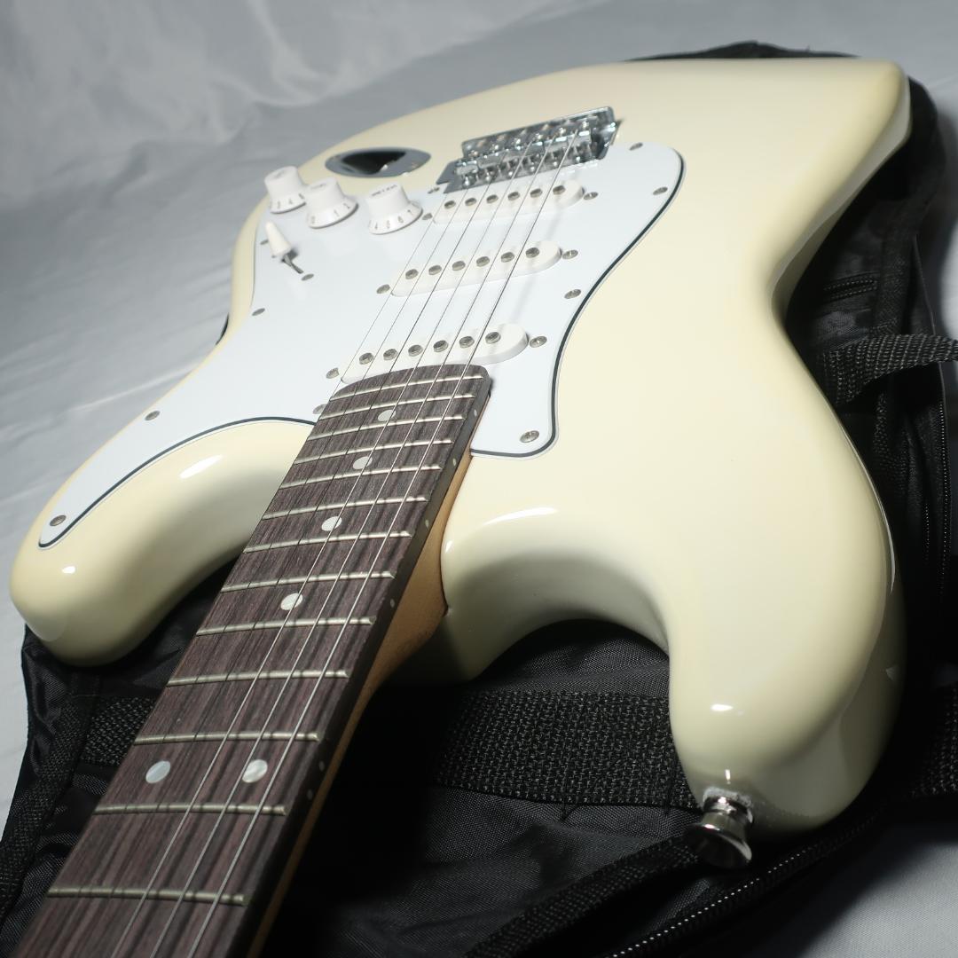 美品 SELDER エレキギター ストラトタイプ ケース付 オリンピックホワイト