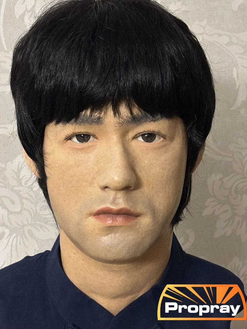 y*i様 ブルース・リー Bruce Lee 燃えよドラゴン 等身大 Neca