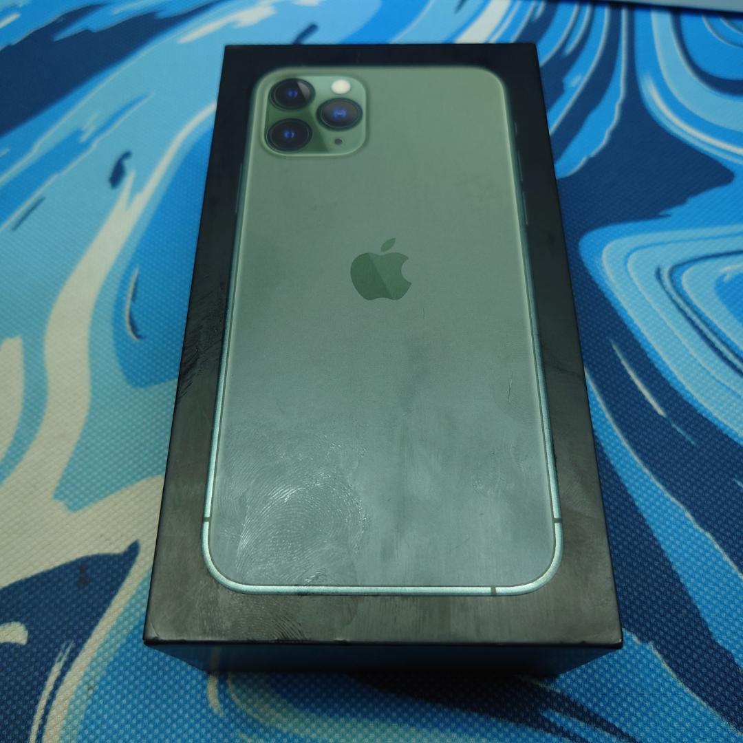 あ*め様 【ジャンク】 iPhone 11 Pro ミッドナイトグリーン 256