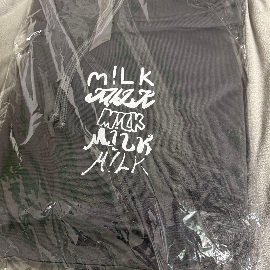 M!LK CHECKMATE パーカー