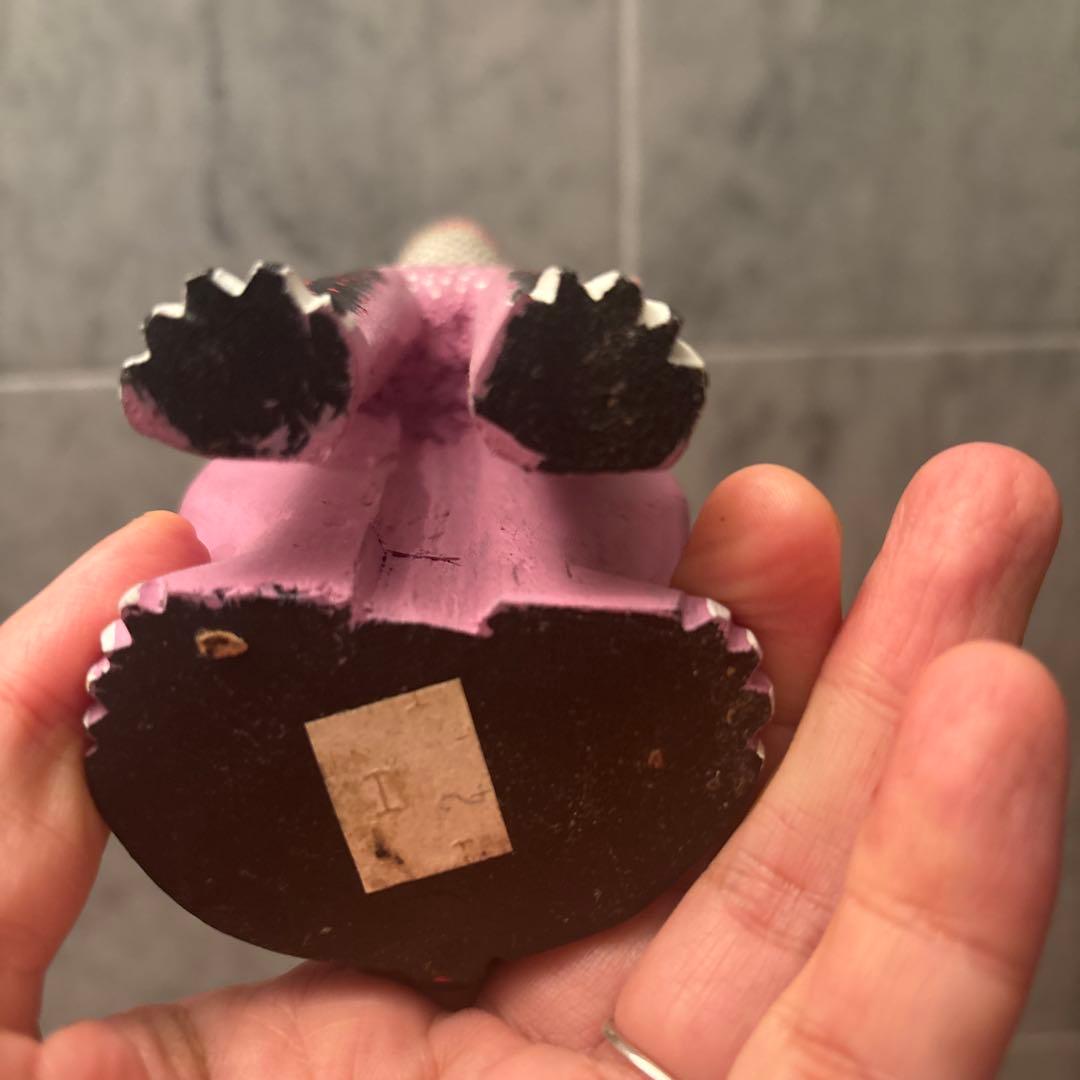 メキシコビンテージ大きな瞳や体に描かれた草間彌生的なドット模様が芸術的な木彫り猫