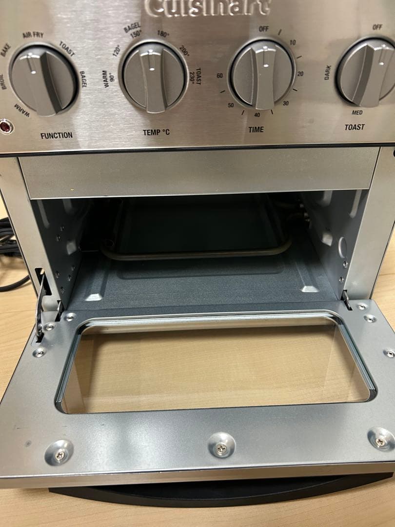 Cuisinart ノンフライオーブントースター　本体と付属品