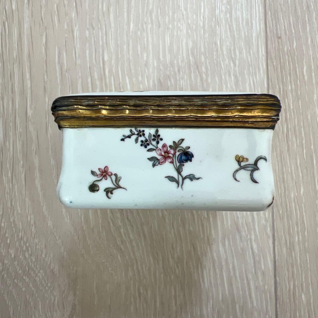 ヨーロッパのアンティーク小箱