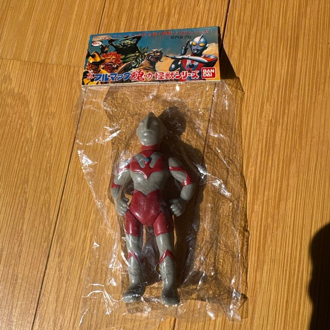 未開封 ブルマァク魂 ウルトラマン怪獣フィギュア 8体セット ヘッダー付き