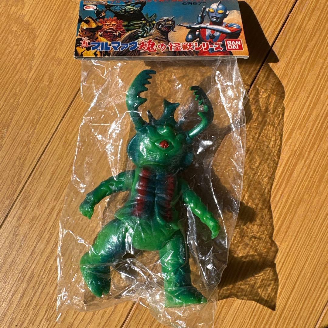未開封 ブルマァク魂 ウルトラマン怪獣フィギュア 8体セット ヘッダー付き