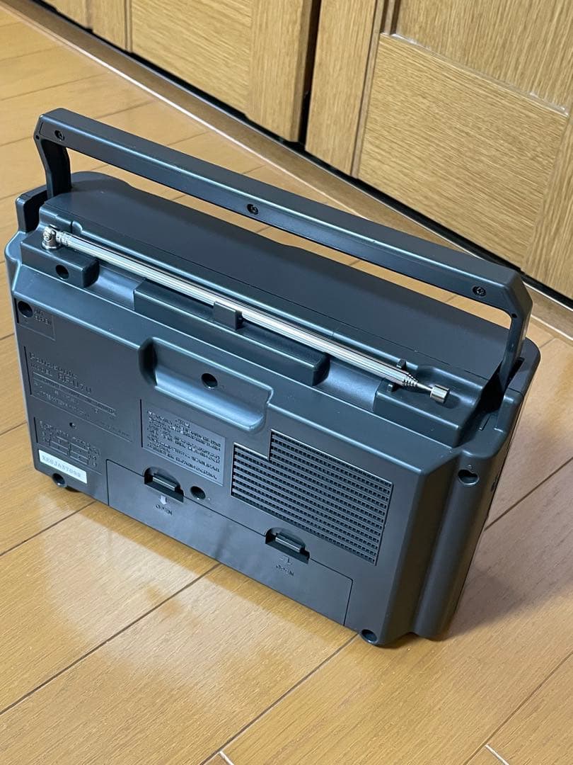 Panasonic RF-U70 3バンドラジオ