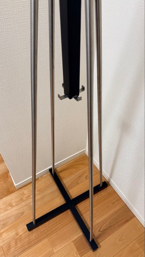 ハンガーラック・ポールハンガー snail_nail