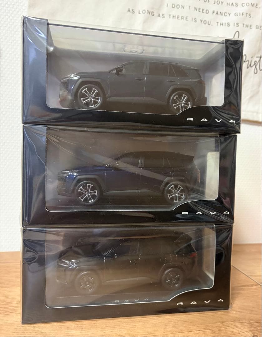 TOYOTA 新型RAV4 6色セット