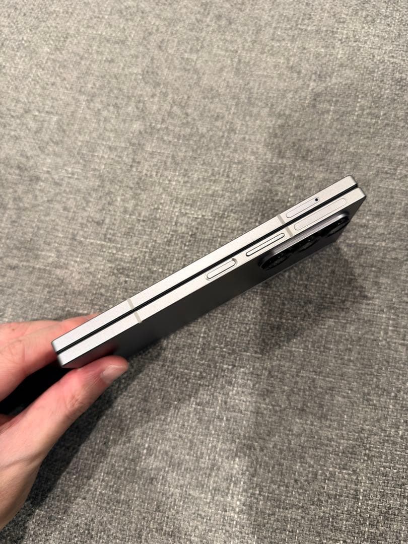 【極美品】Galaxy Z Fold 6 512GB国内版SIMフリー・一時値下