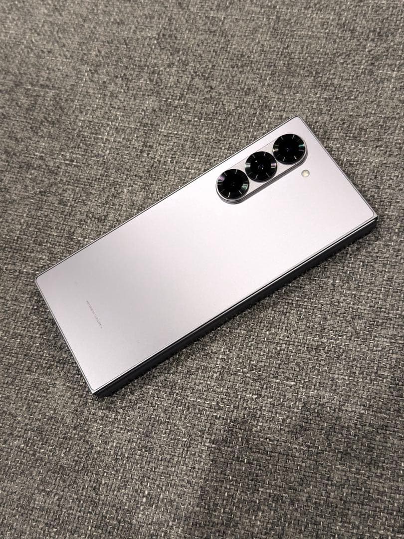 【極美品】Galaxy Z Fold 6 512GB国内版SIMフリー・一時値下