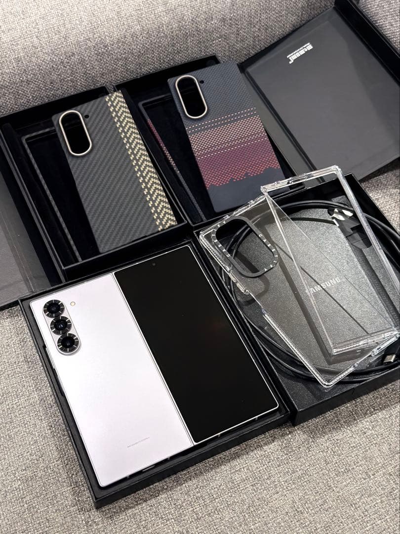 【極美品】Galaxy Z Fold 6 512GB国内版SIMフリー・一時値下