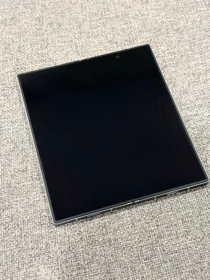 【極美品】Galaxy Z Fold 6 512GB国内版SIMフリー・一時値下
