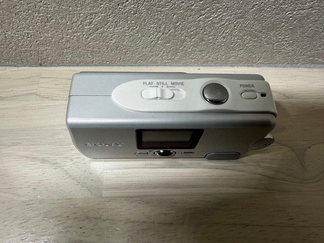 動作品【美品】SONY Cyber-shot U DSC-U10 デジタルカメラ