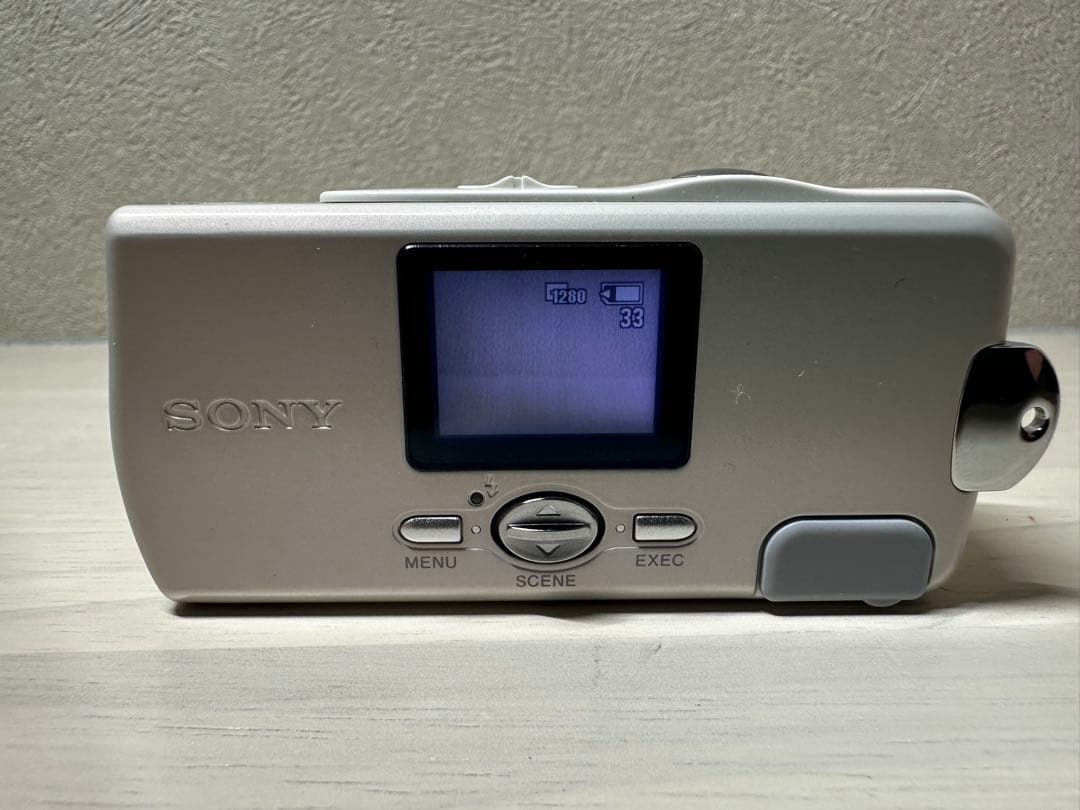 動作品【美品】SONY Cyber-shot U DSC-U10 デジタルカメラ