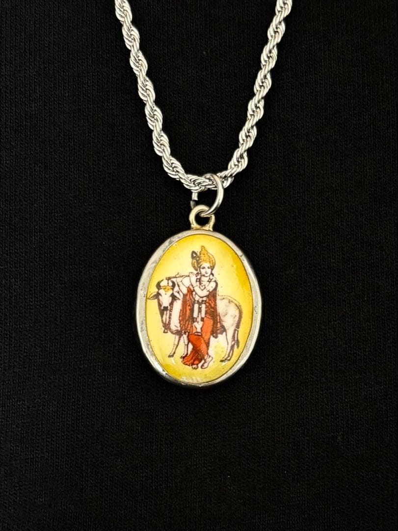 藤井風さん　オームペンダント クリシュナ神〈イエロー〉