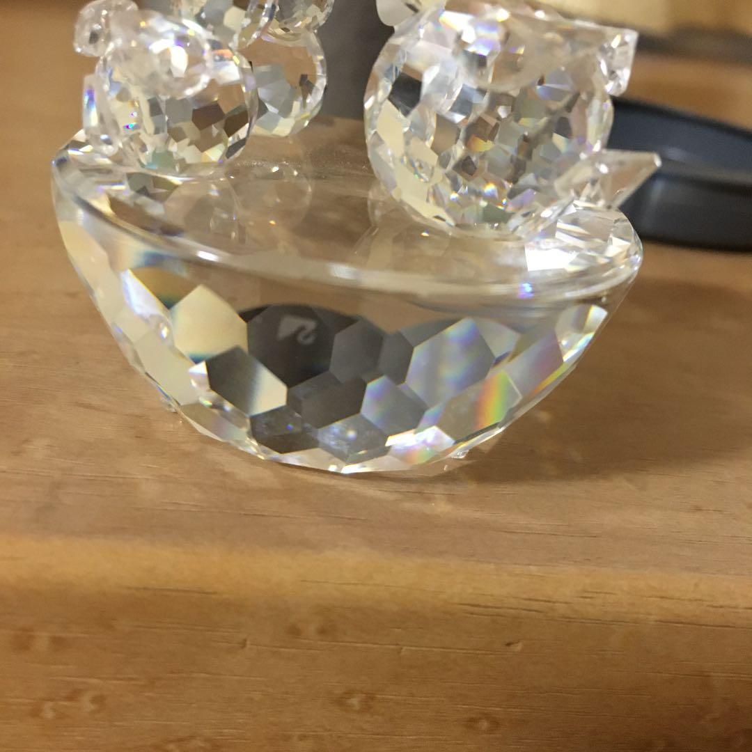 スワロフスキー鳥の親子