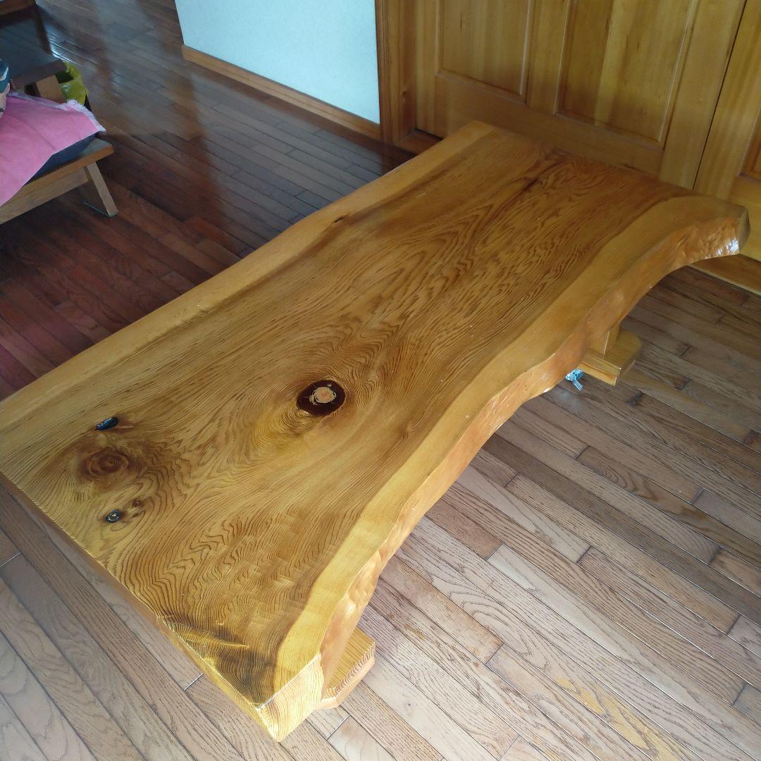 手造り杉製のテーブル