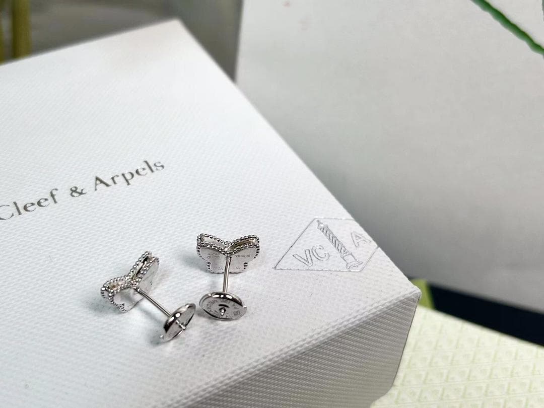 ピアス スウィート アルハンブラ パピヨン