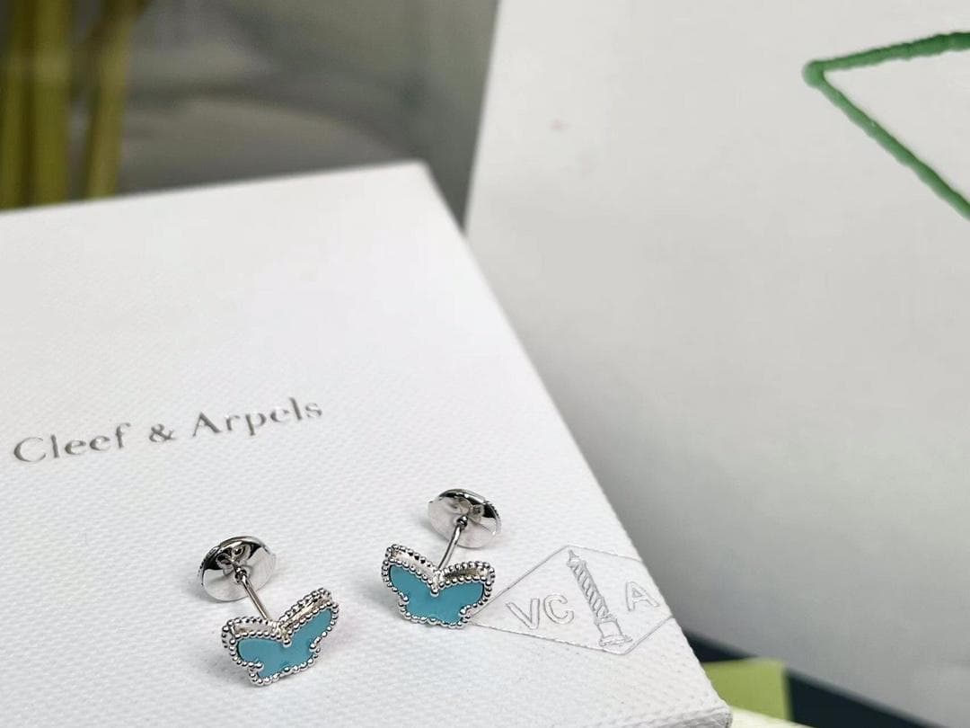 ピアス スウィート アルハンブラ パピヨン