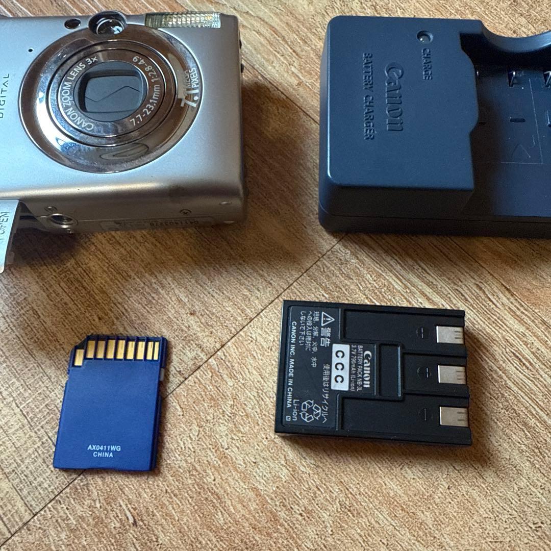 裕*様 Canon IXY DIGITAL 600 デジタルカメラ シルバー 充