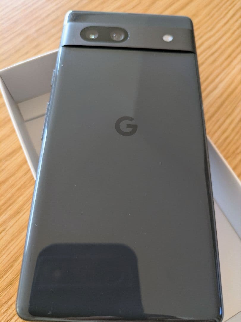 Google Pixel 7a 黒 本体とケース付き