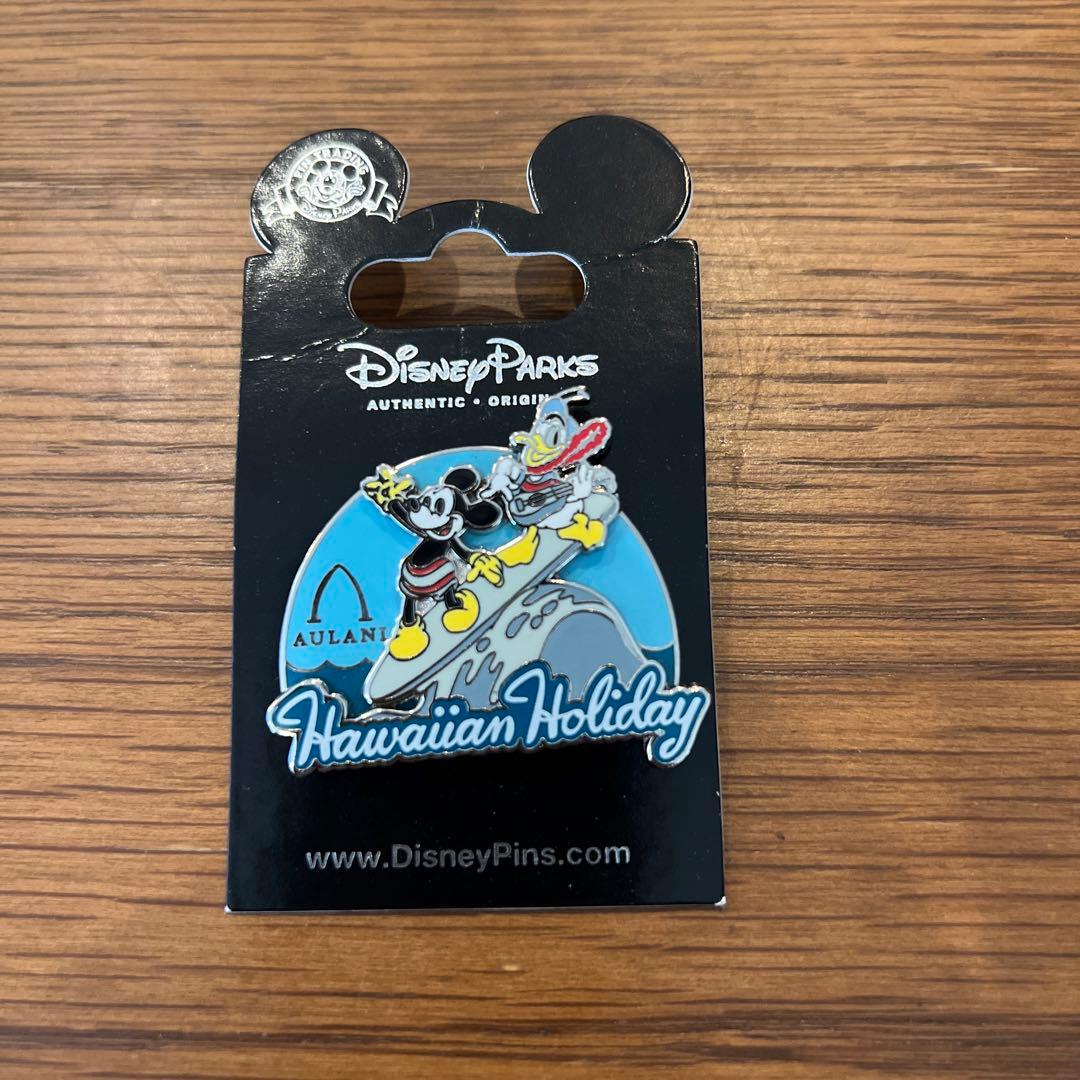 ディズニーピンバッジ8個セット