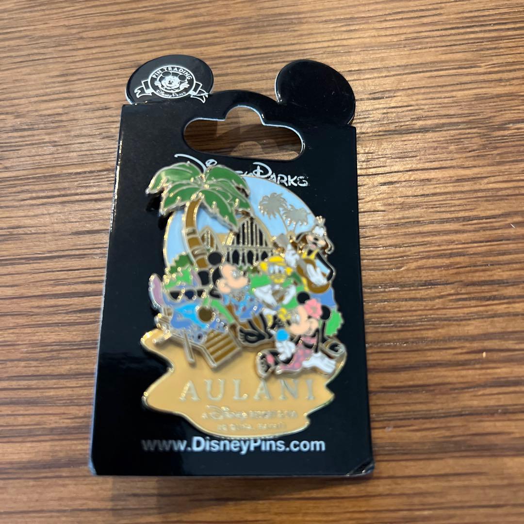 ディズニーピンバッジ8個セット