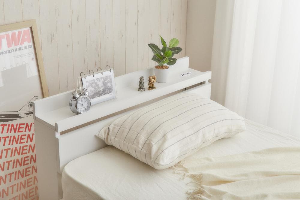 【新品・送料無料】【セミダブル】Pluto 収納付きベッド（マットレス付き）