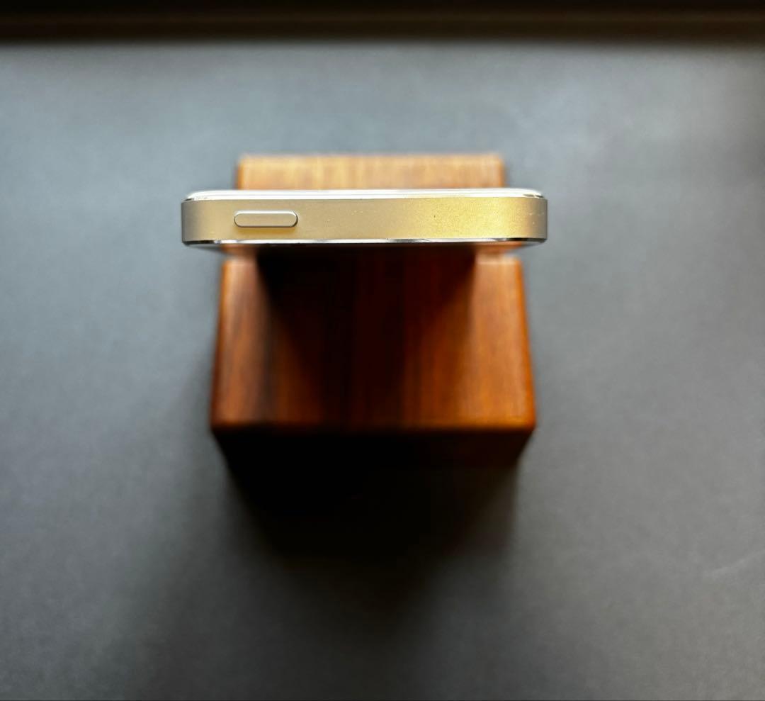 ✨バッテリー新品交換済 : 美品✨Apple iPhone 5s シルバー ①