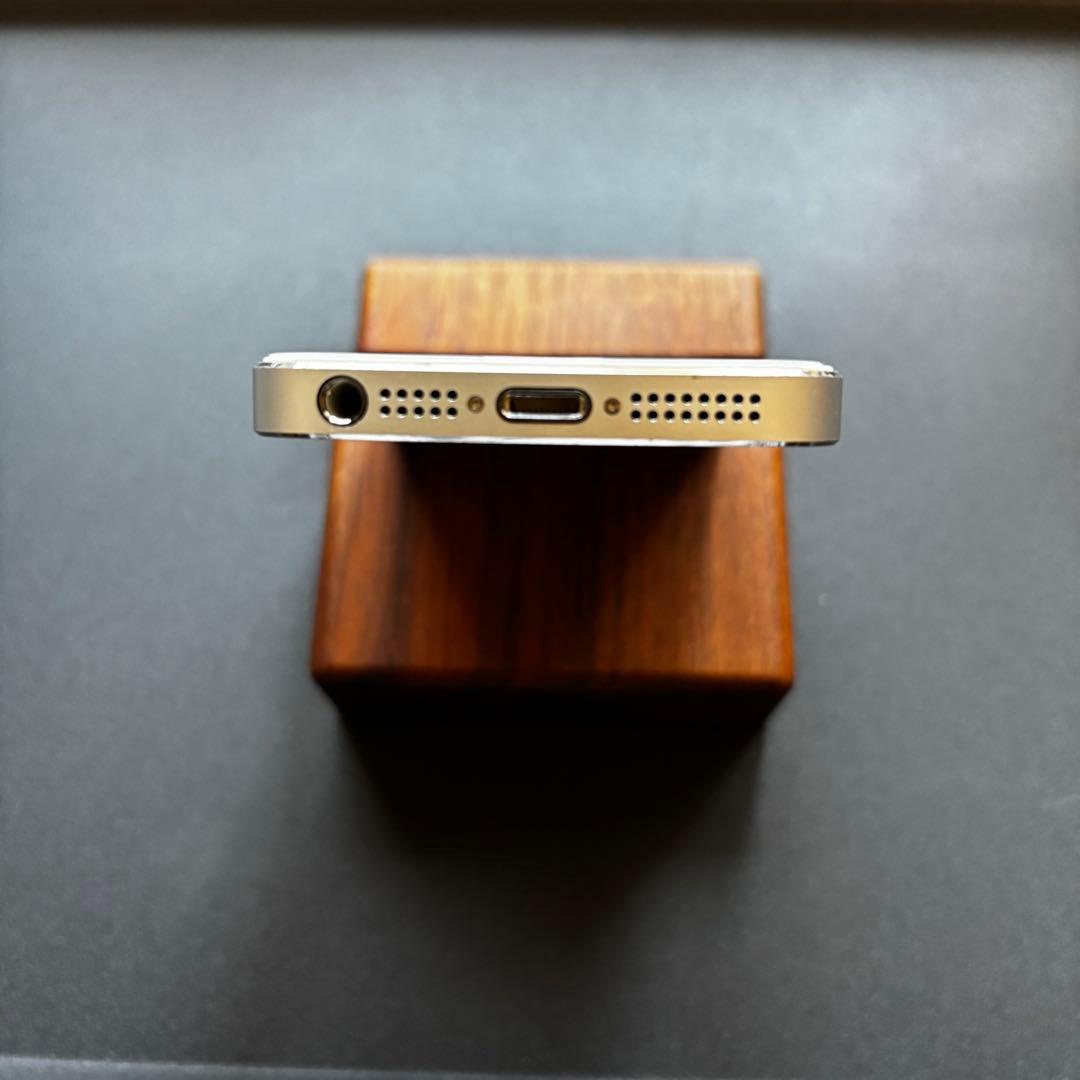 ✨バッテリー新品交換済 : 美品✨Apple iPhone 5s シルバー ①
