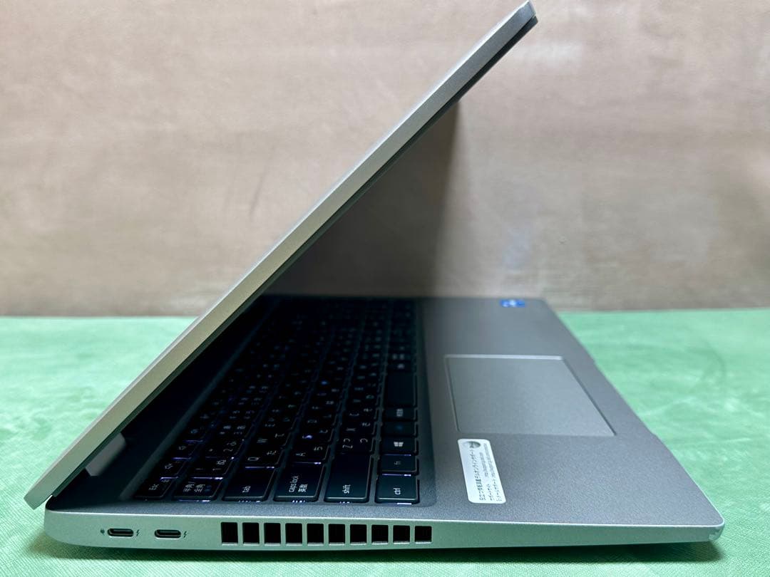 Windowsノート本体 DELL Latitude 5520 i5-1145G7 8 256 |3126